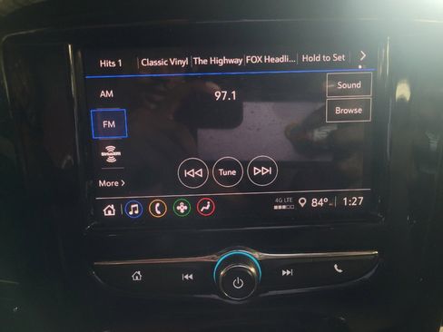 Used 2022 Chevrolet Traverse LS FWD image 25