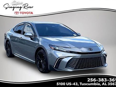Used 2025 Toyota Camry SE w/ Multimedia Upgrade Package FWD image 1