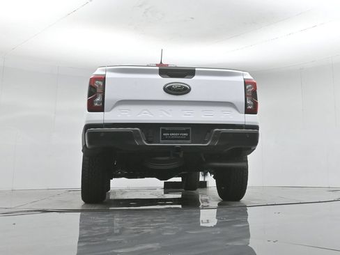 New 2026 Ford Ranger XLT w/ Black Appearance Package AWD/4WD image 46