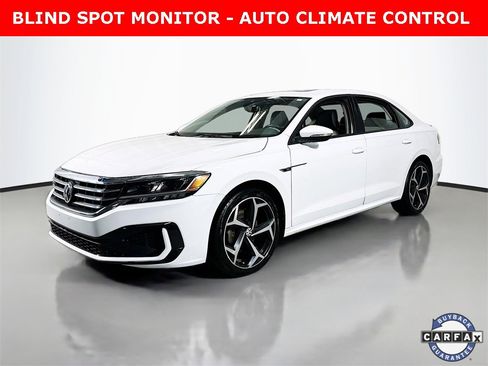 Used 2020 Volkswagen Passat 2.0T R-Line image 2