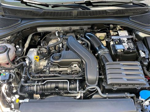 Certified 2025 Volkswagen Jetta SEL FWD image 9