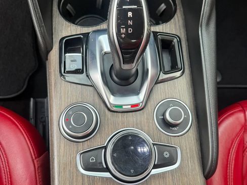Used 2020 Alfa Romeo Giulia Ti w/ Nero Edizione RWD image 19