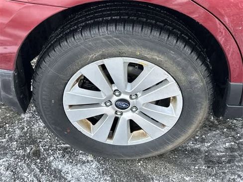 Used 2018 Subaru Outback 2.5i image 5