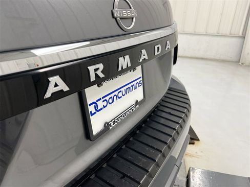 Used 2023 Nissan Armada SL w/ Captain's Chairs Package image 27