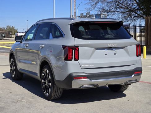 New 2026 Kia Sorento SX image 3
