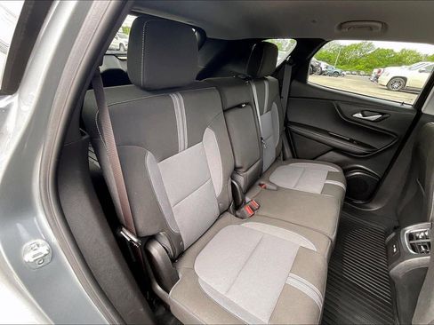Used 2025 Chevrolet Blazer LT w/ Convenience Package AWD/4WD image 23