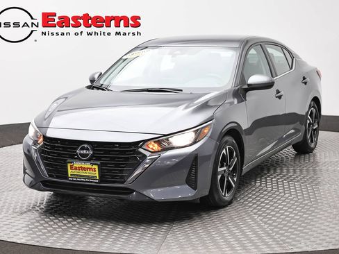 Used 2025 Nissan Sentra SV FWD image 1