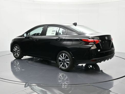 New 2025 Nissan Versa SV w/ Trunk Package FWD image 7