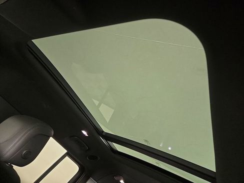 Used 2023 Land Rover Defender 130 X image 15