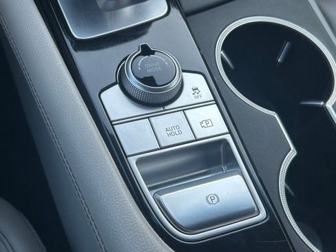 Used 2023 Genesis G70 2.0T image 52