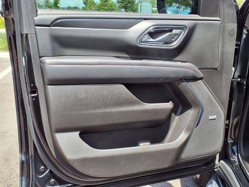Used 2021 Chevrolet Tahoe RST w/ Luxury Package RWD image 33