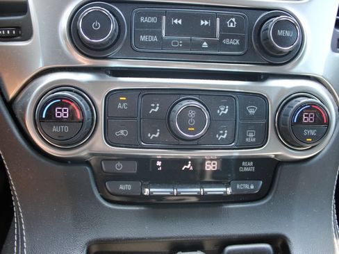 Used 2019 Chevrolet Tahoe LS RWD image 32