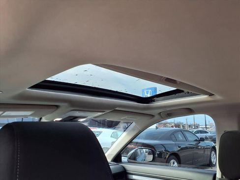 Used 2024 Honda CR-V EX image 17