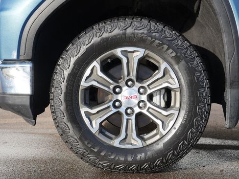 Used 2024 GMC Sierra 1500 SLT image 34