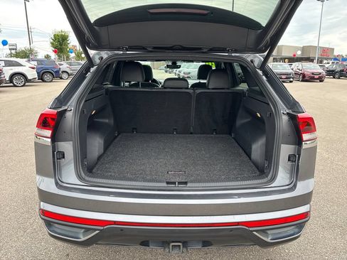 Used 2020 Volkswagen Atlas Cross Sport SEL FWD image 23