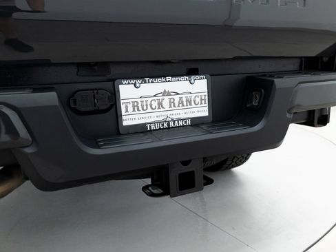 Used 2025 Toyota Tacoma SR5 AWD/4WD image 15