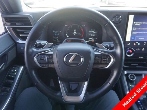 Used 2024 Lexus GX 550 w/ Cold Area Package AWD/4WD image 3