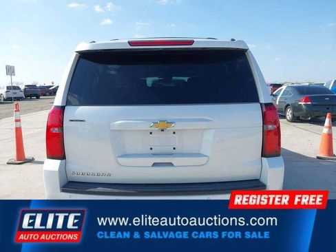 Used 2017 Chevrolet Suburban LT image 32