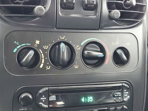 Used 2005 Chrysler PT Cruiser GT image 21