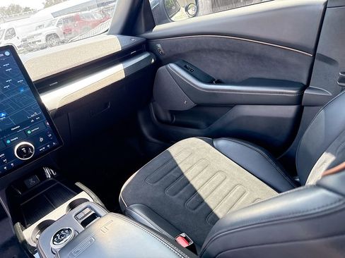 Used 2021 Ford Mustang Mach-E GT image 26