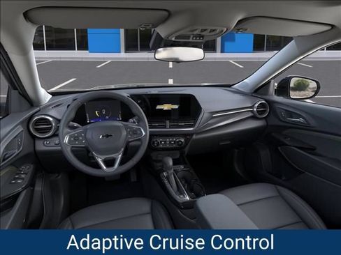 New 2026 Chevrolet Trax ACTIV w/ Sunroof Package FWD image 17