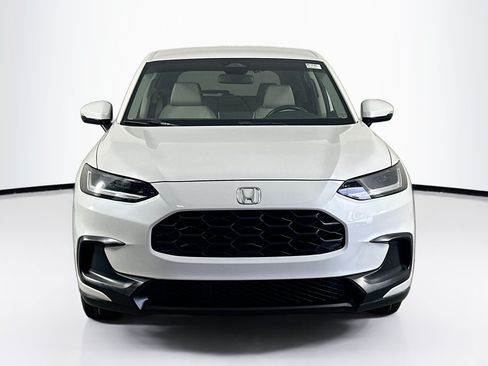 Used 2024 Honda HR-V LX image 2