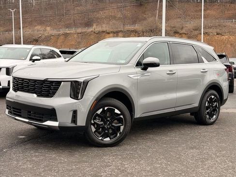 New 2026 Kia Sorento S image 2