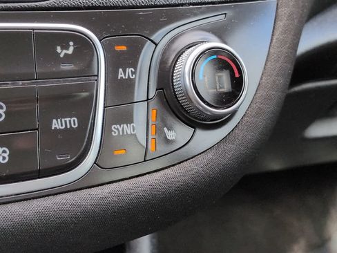 Used 2020 Chevrolet Malibu LT FWD image 22