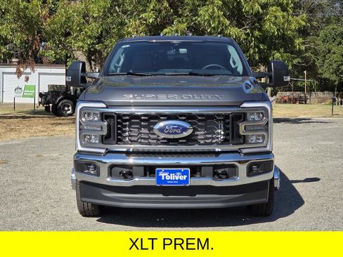 New 2026 Ford F350 XLT w/ XLT Premium Package AWD/4WD image 3