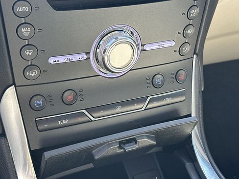 Used 2019 Ford Edge Titanium w/ Equipment Group 301A image 34