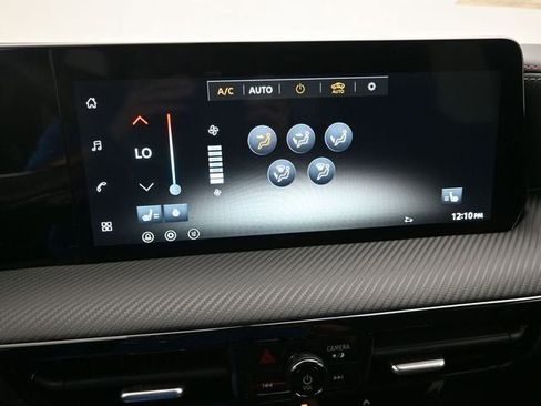 New 2026 Nissan Kicks SR w/ SR Premium Package image 25