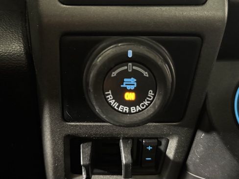 Used 2017 Ford F150 Raptor w/ Equipment Group 802A Luxury AWD/4WD image 24