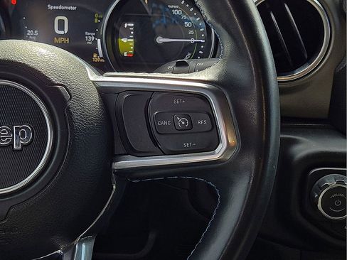 Used 2022 Jeep Wrangler Unlimited Rubicon 4xe image 21