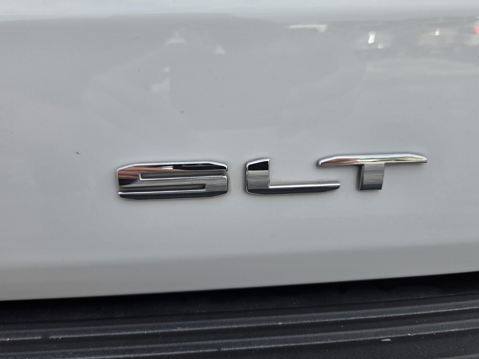 Used 2024 GMC Yukon XL SLT w/ SLT Luxury Package AWD/4WD image 15