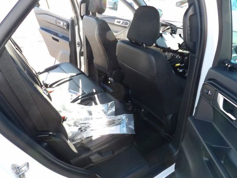 Used 2025 Ford Explorer 4WD Police Interceptor w/ Ultimate Wiring Package image 14