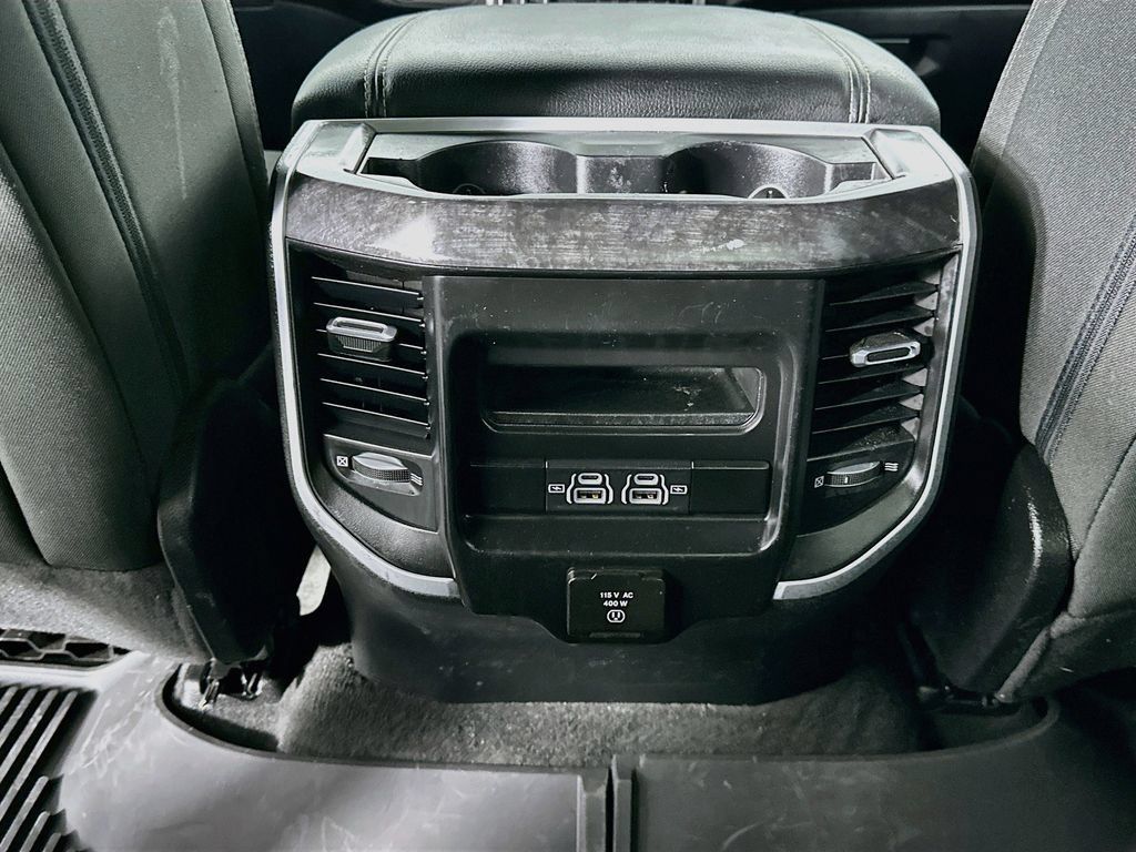 Used 2022 RAM 1500 Big Horn AWD/4WD image 21