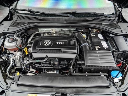 Used 2019 Volkswagen Jetta GLI image 31
