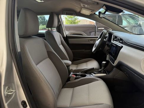 Used 2019 Toyota Corolla LE FWD image 28
