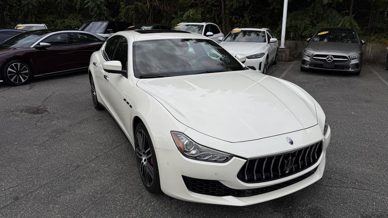 Used 2019 Maserati Ghibli S Q4 AWD/4WD image 20