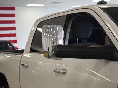 Used 2017 RAM 2500 SLT image 9