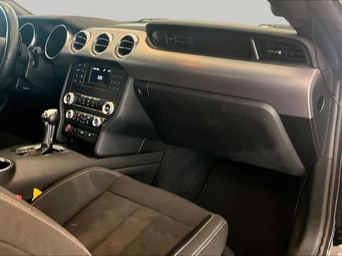 Used 2020 Ford Mustang GT RWD image 16