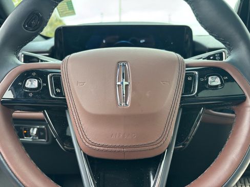 Used 2025 Lincoln Aviator Reserve w/ Equipment Group 201A image 38