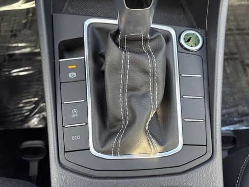 Used 2025 Volkswagen Jetta S image 19