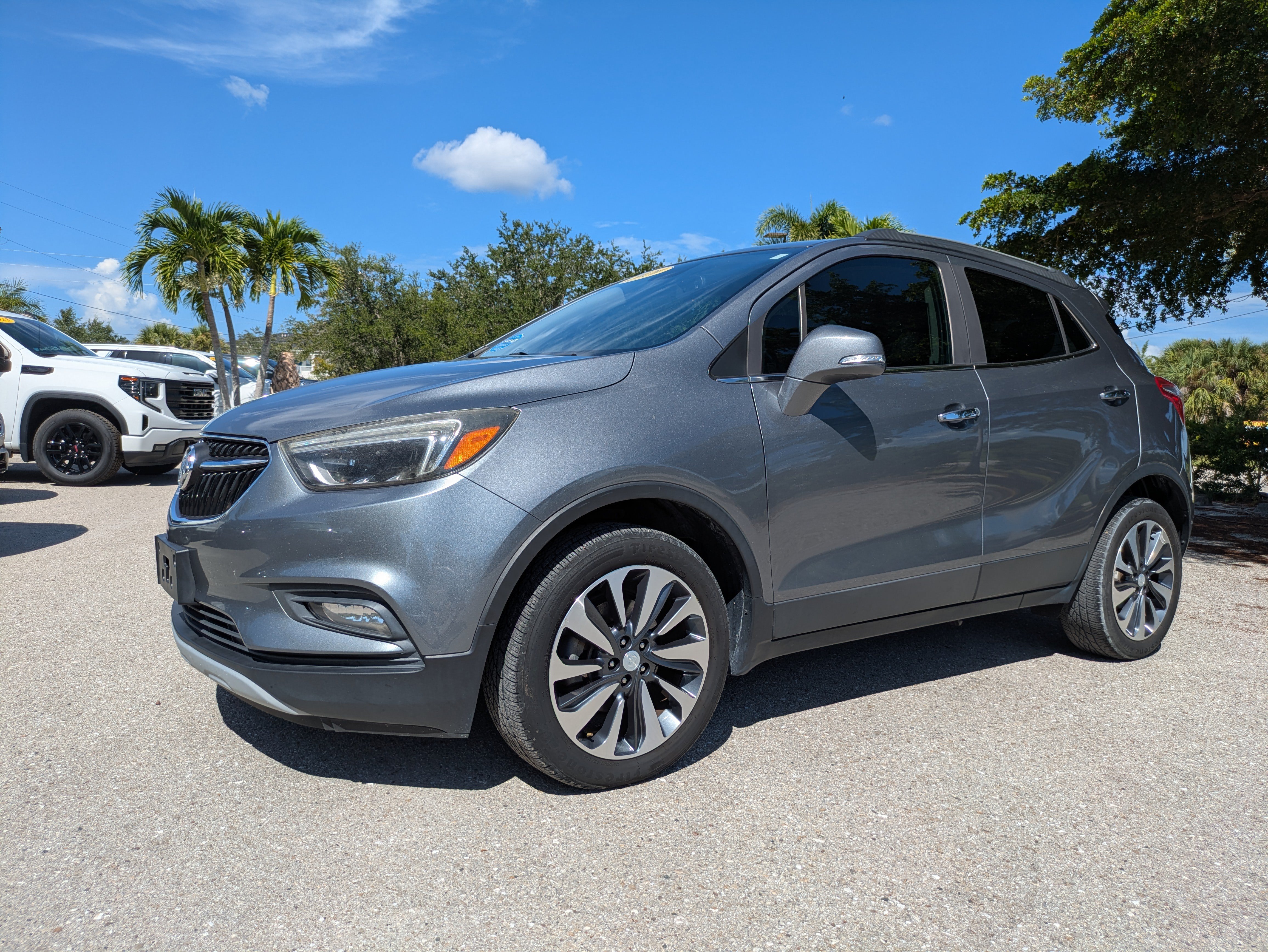 Used 2020 Buick Encore Essence FWD image 11