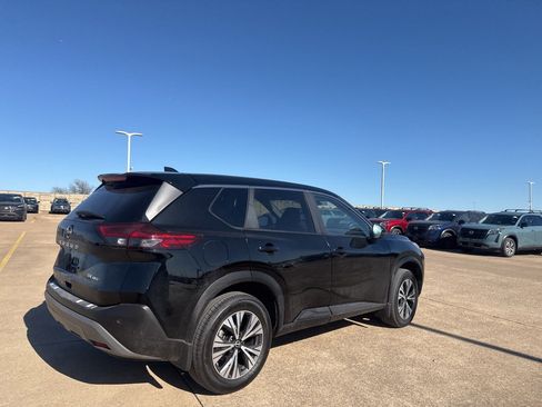 Certified 2023 Nissan Rogue SV image 23