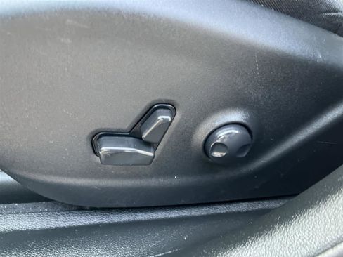 Used 2023 Jeep Cherokee Altitude Lux image 12