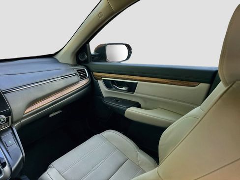 Used 2018 Honda CR-V Touring image 25