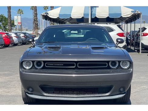 Used 2018 Dodge Challenger GT w/ GT Interior Package image 9