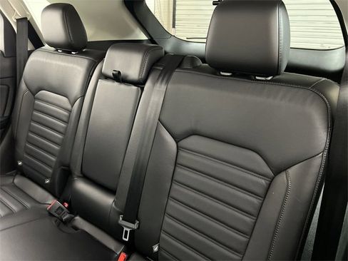 Used 2016 Ford Edge SEL w/ Equipment Group 201A image 14