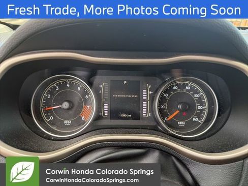 Used 2015 Jeep Cherokee Latitude w/ Cold Weather Group image 10